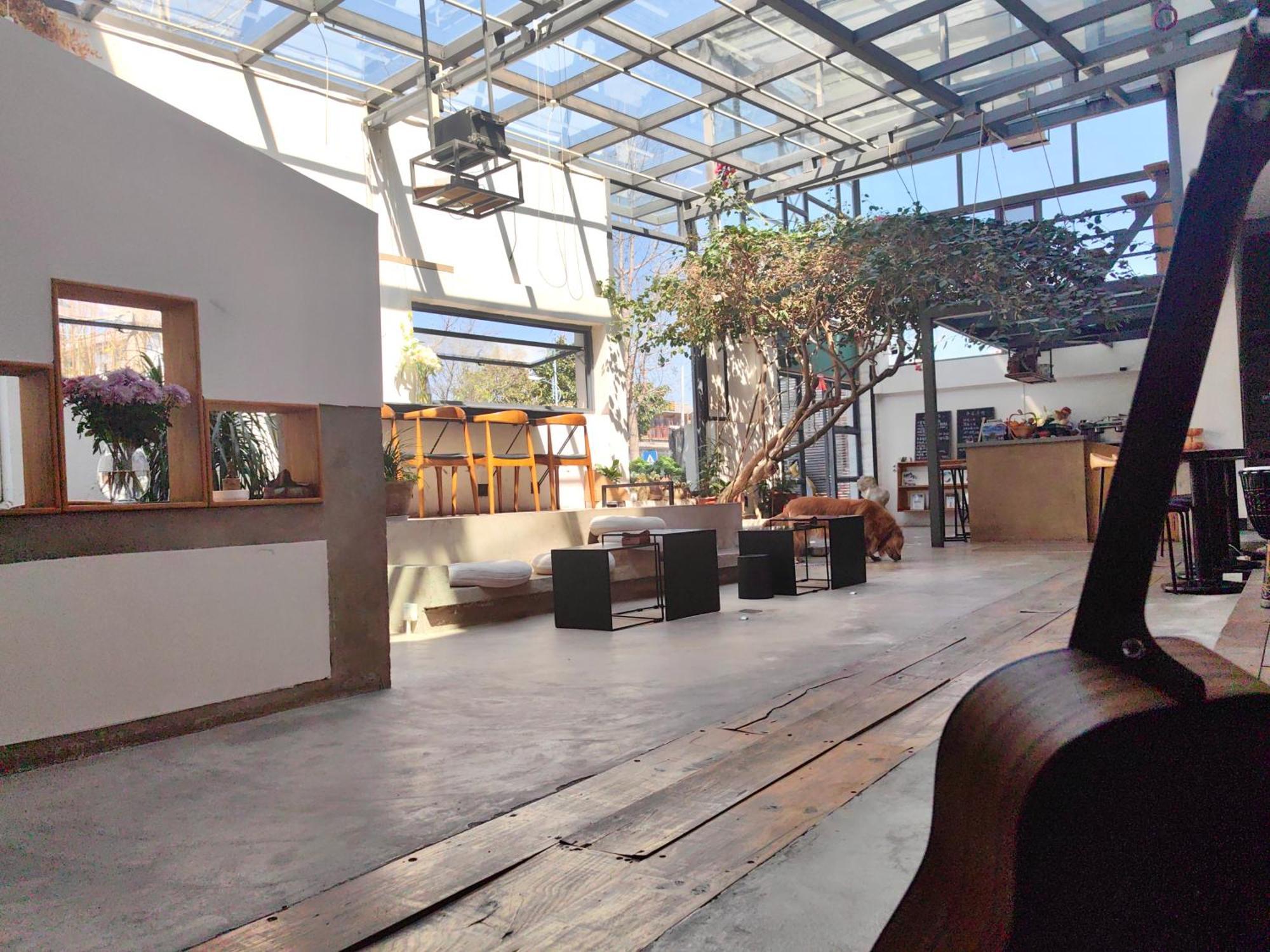 Dali Loft Travelling With Hostel Екстериор снимка