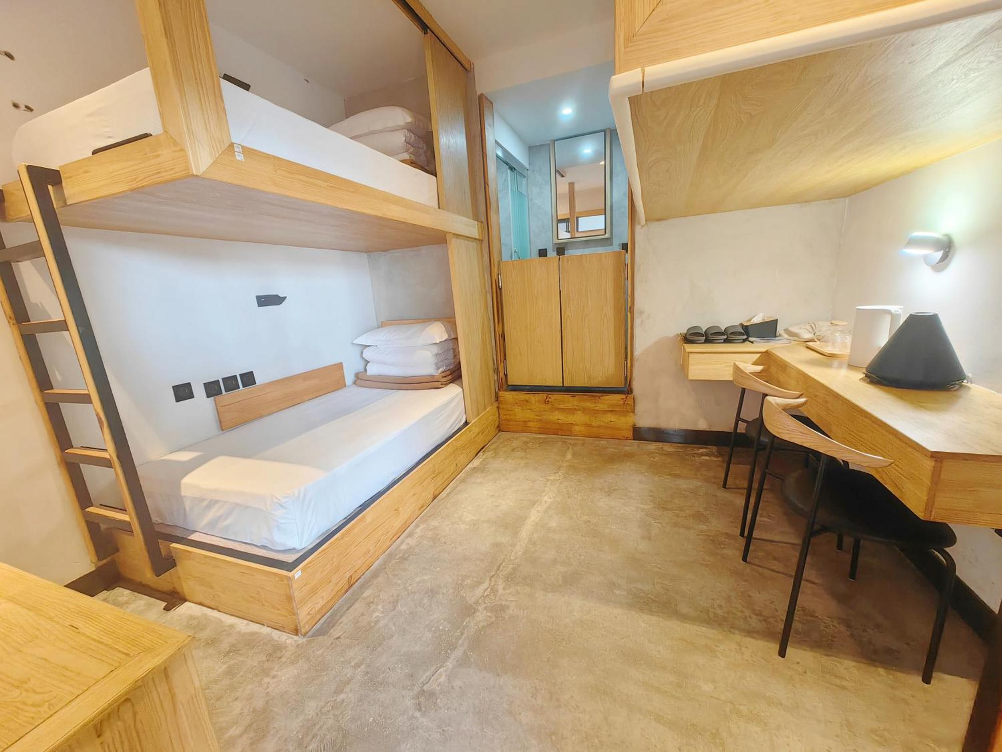 Dali Loft Travelling With Hostel Екстериор снимка