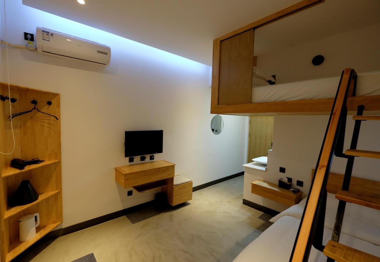 Dali Loft Travelling With Hostel Екстериор снимка