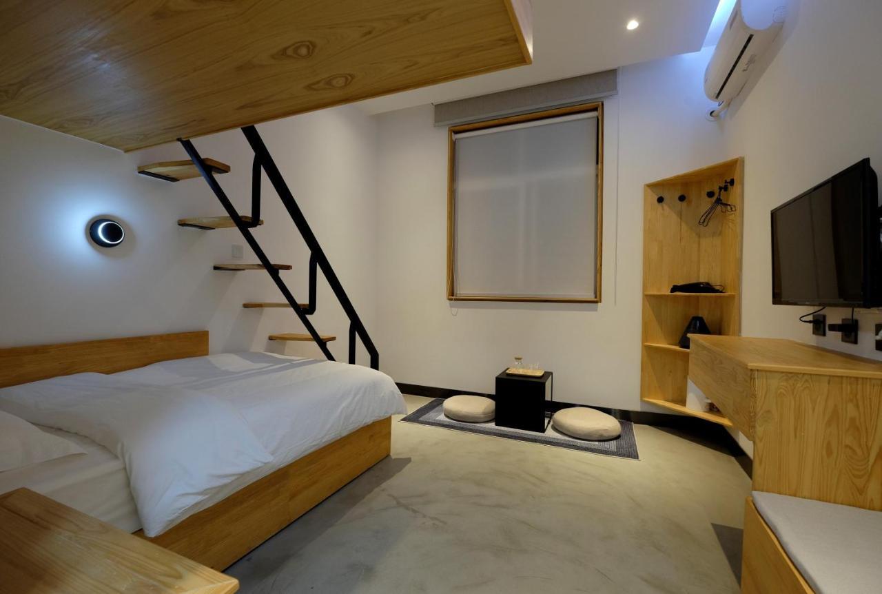 Dali Loft Travelling With Hostel Екстериор снимка