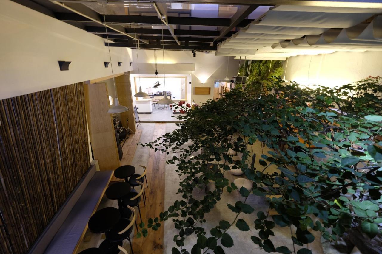 Dali Loft Travelling With Hostel Екстериор снимка