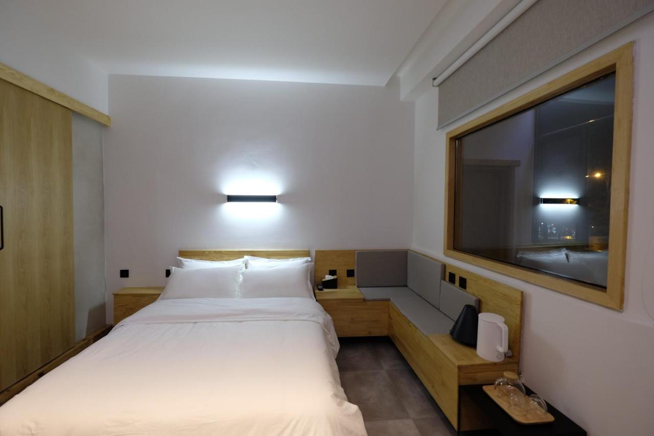 Dali Loft Travelling With Hostel Екстериор снимка