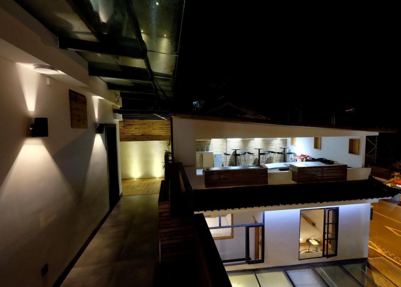Dali Loft Travelling With Hostel Екстериор снимка