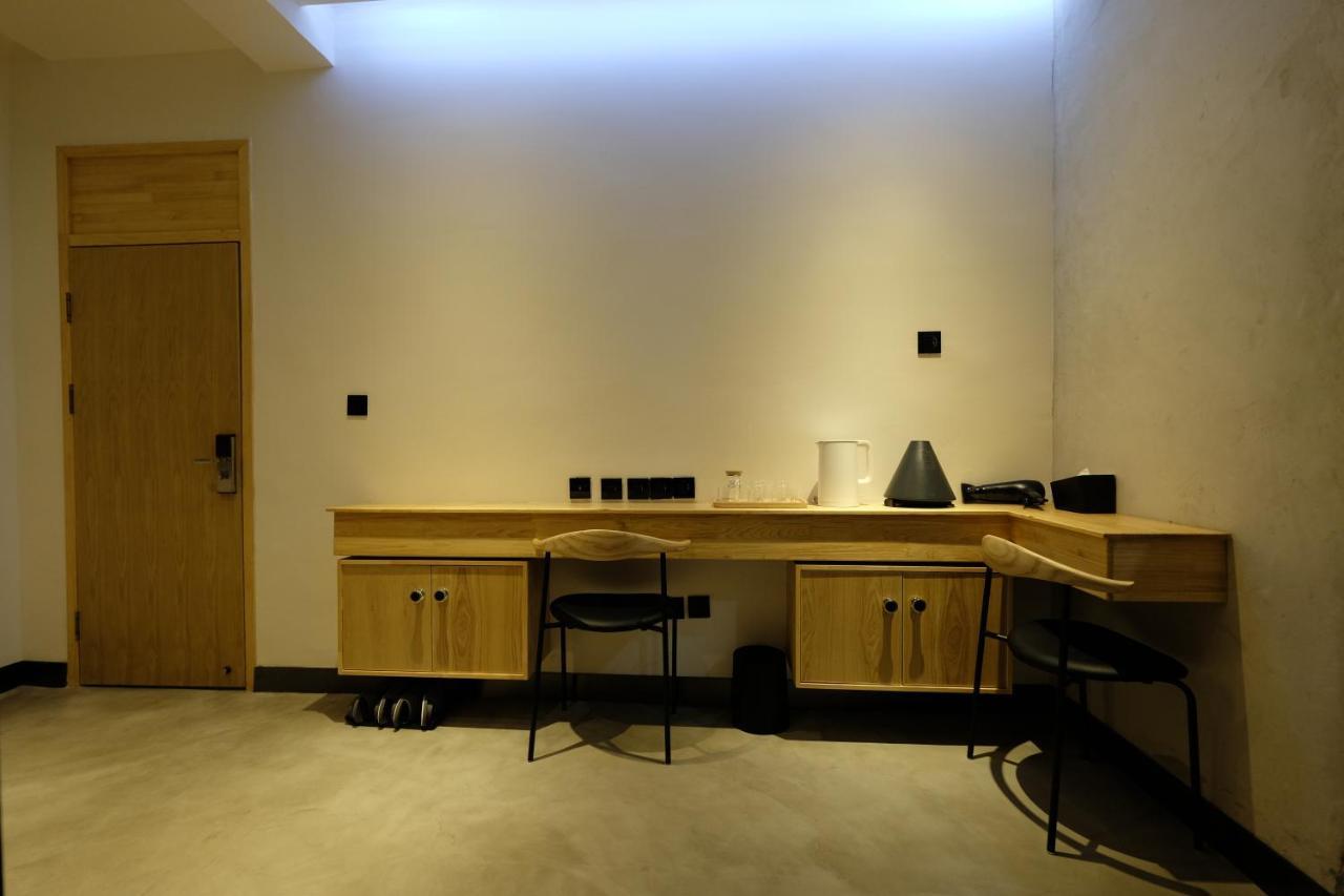 Dali Loft Travelling With Hostel Екстериор снимка